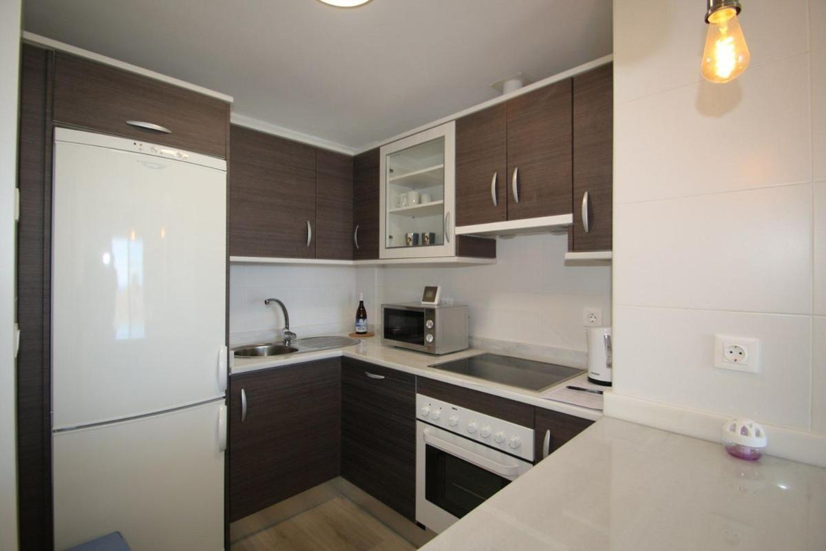 Small Oasis Nelson Mandela Apartment With Sea View, Two Bedrooms, Parking, Terrace And Pool Manilva Bagian luar foto